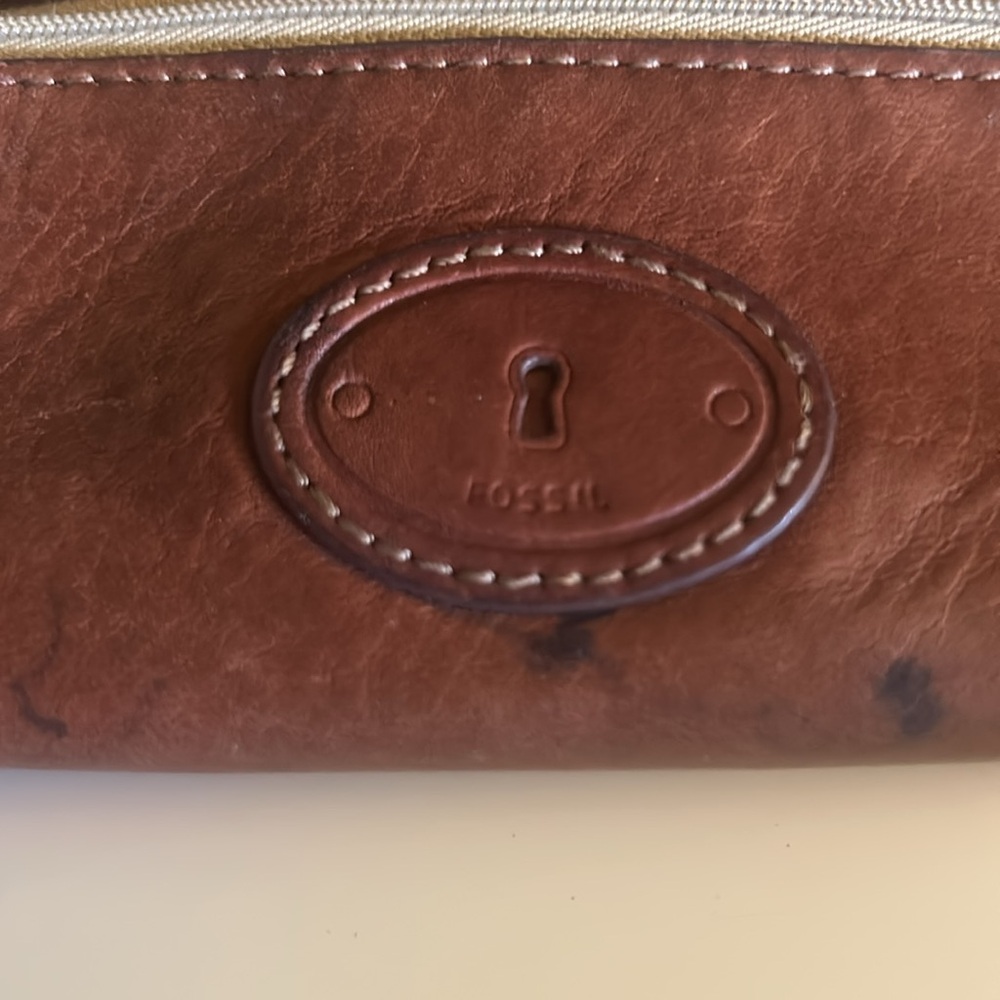 Brown Fossil Wallet - Picture 4 of 5